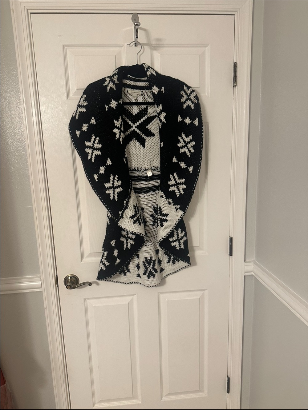 Boston Proper Black White Snowflake Waterfall Cardigan Sweater Vest Vintage - Picture 2 of 6